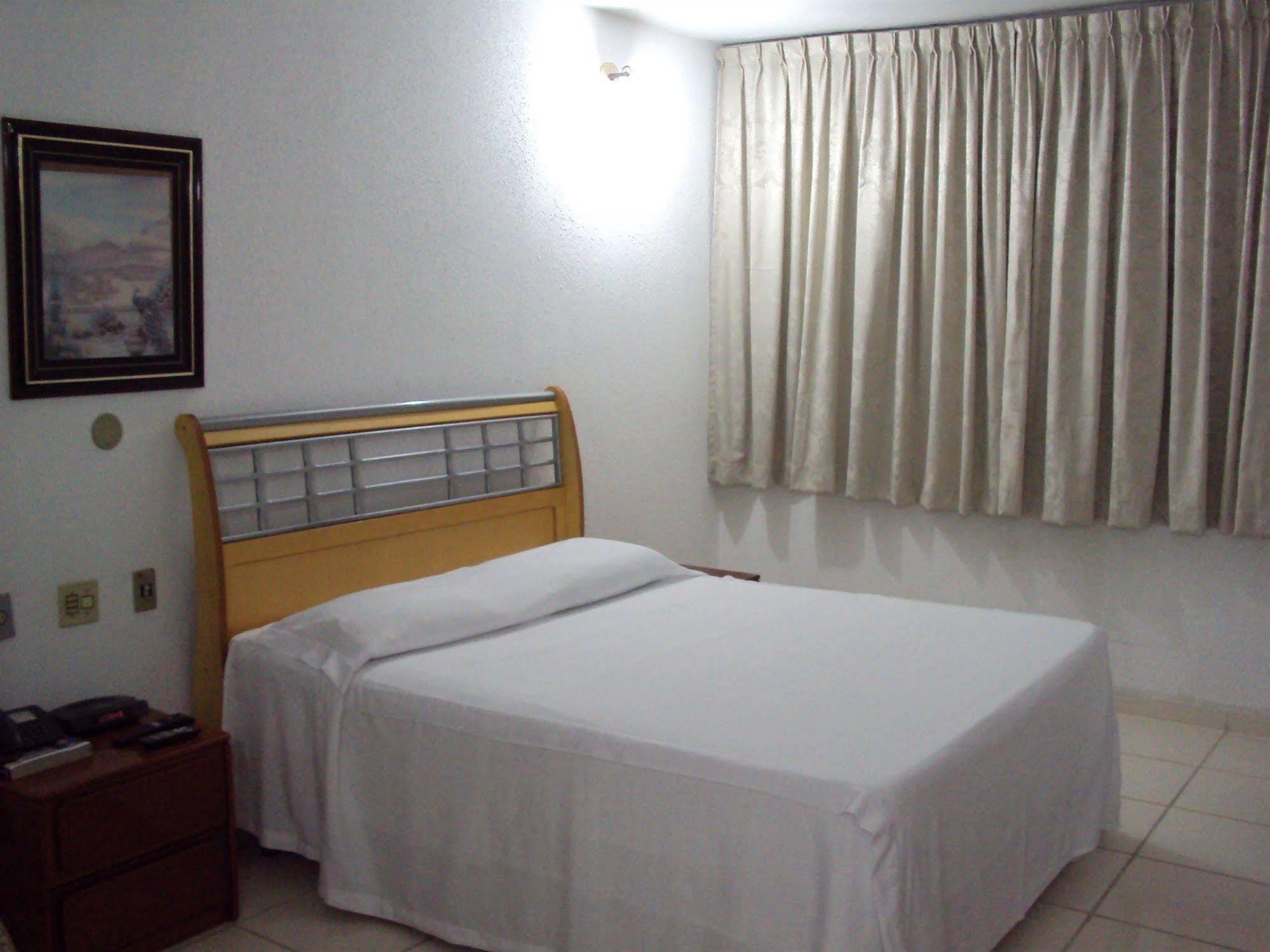 Obeid Plaza Hotel Бауру Екстер'єр фото
